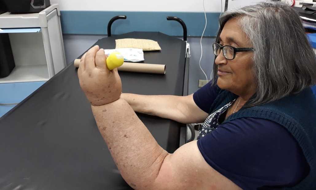 Proyecto FONIS financiará programa de "fuerza" en casos de cáncer de mama