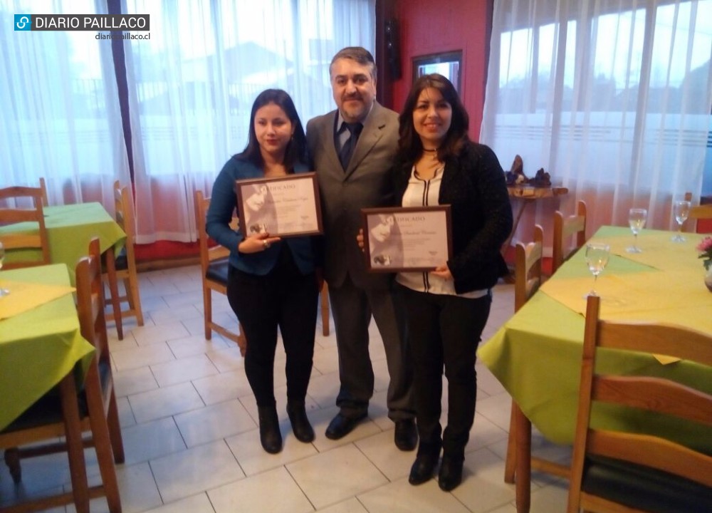 Alumnas de La Unión y Pichirropulli culminaron curso de peluquería