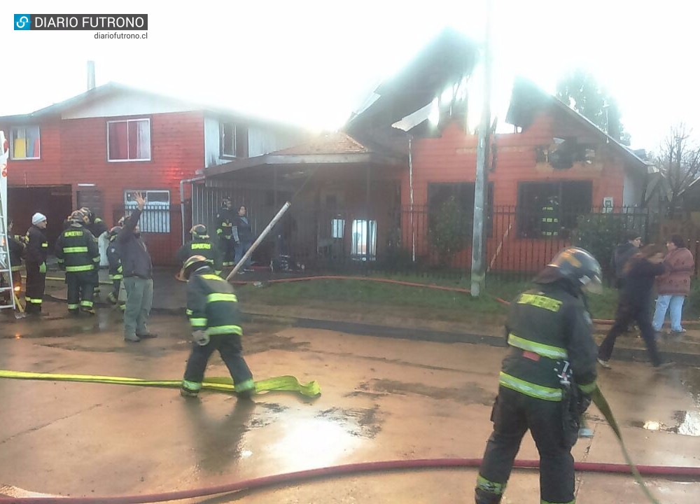  Futrono: Vivienda terminó consumida por las llamas en Nontuelá