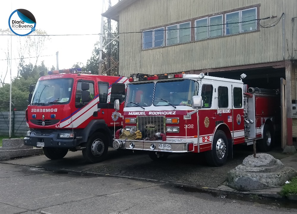 Alarma de bomberos por accidente vehicular 