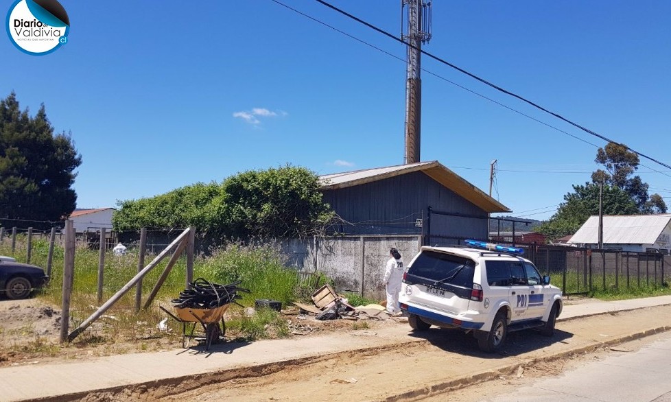 Identifican a hombre cuyo cuerpo fue encontrado en sitio eriazo en Valdivia