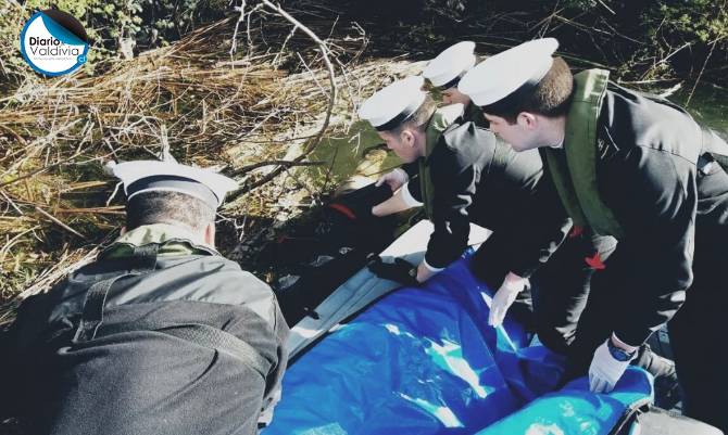 PDI realiza peritajes a cuerpo encontrado el ribera del río Valdivia