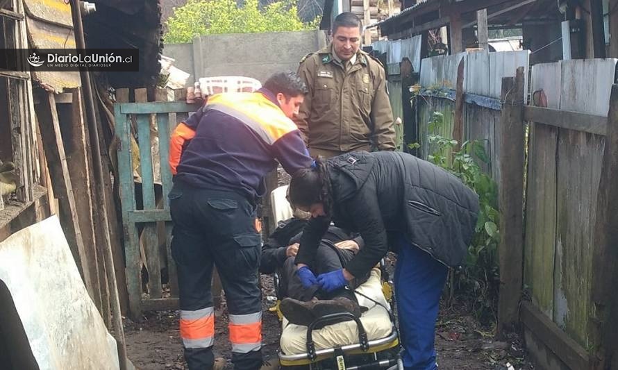 Carabineros de La Unión socorrió a adulto mayor en situación de abandono