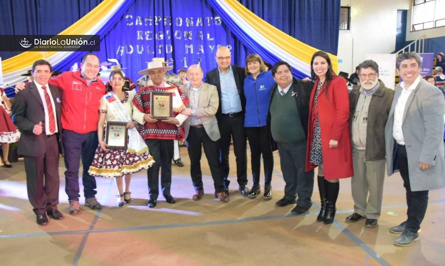 Unioninos se quedaron con campeonato regional de Cueca del Adulto Mayor