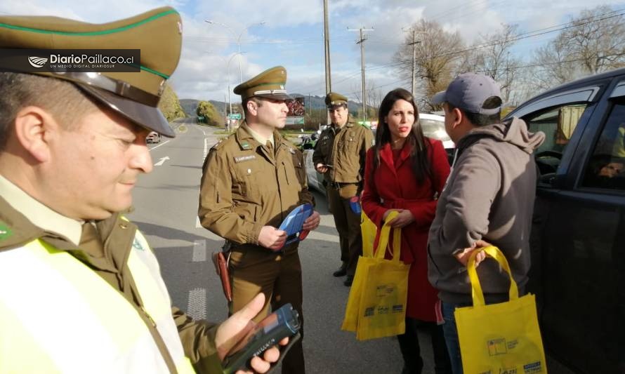 Gobernadora encabezó fiscalización y difusión en ruta que une Valdivia y Paillaco