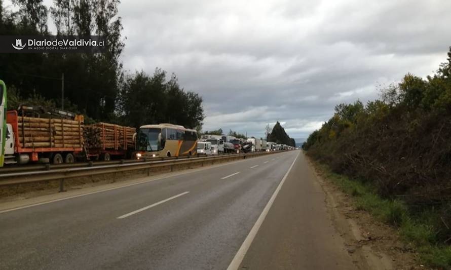 Más de 20 detenidos tras nueva toma de ruta por parte de pescadores 