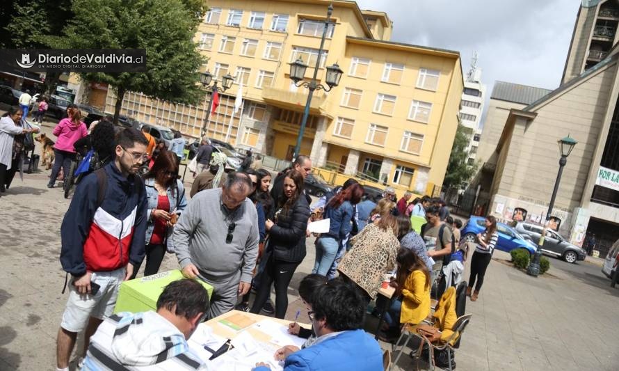 #Valdiviadecide: Consulta autoconvocada avanza en distintos puntos de la ciudad