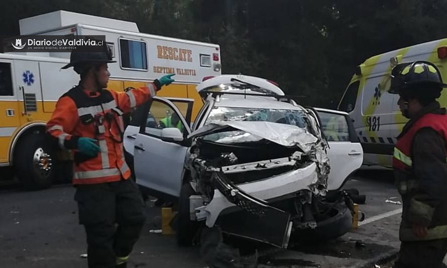 Accidente en ruta Valdivia-Paillaco deja 4 lesionados 
