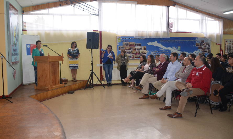 En el Liceo Bicentenario Industrial Ricardo Fenner de La Unión se inauguró el año escolar 2020