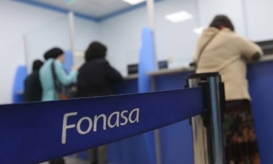 		
FONASA se suma a solicitud a usuarios para preferir servicios en línea 