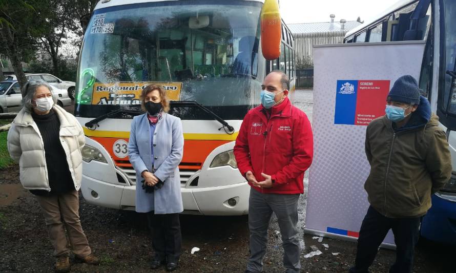 Mayores de 65 ahora pagan la mitad de la tarifa en el transporte público