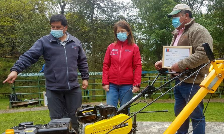 Entregan incentivos para fomento productivo rural en La Unión