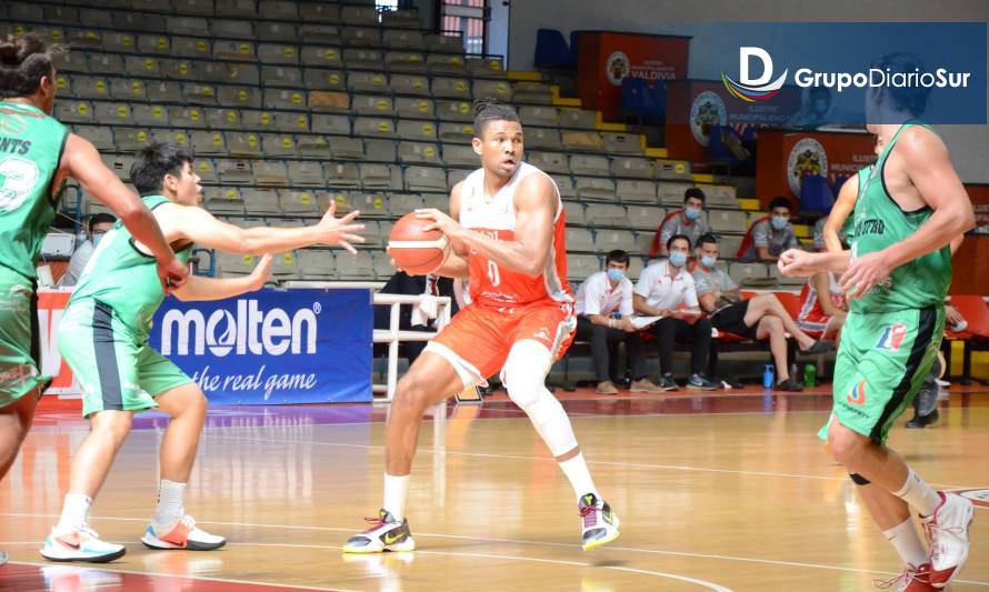 Suárez le penó a CDV: ganó Temuco 61-59