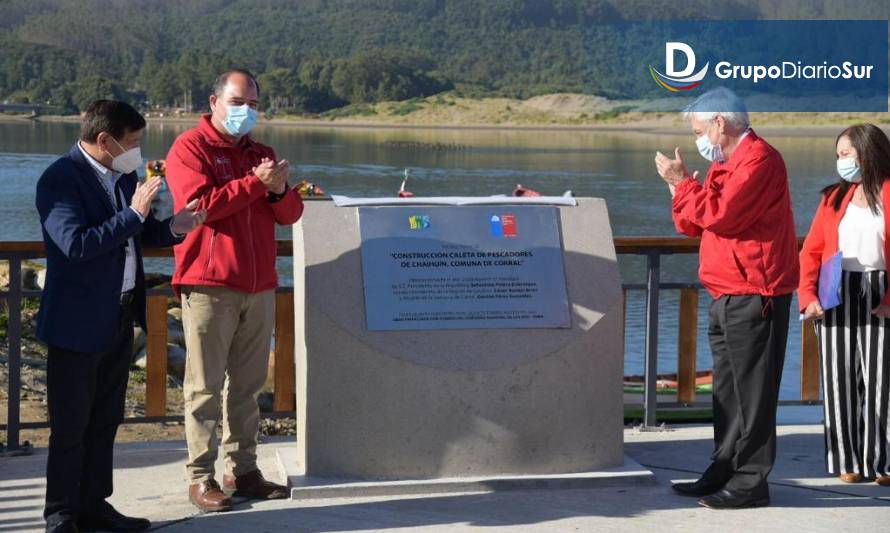 Presidente Piñera inauguró nueva caleta de pescadores de Chaihuín