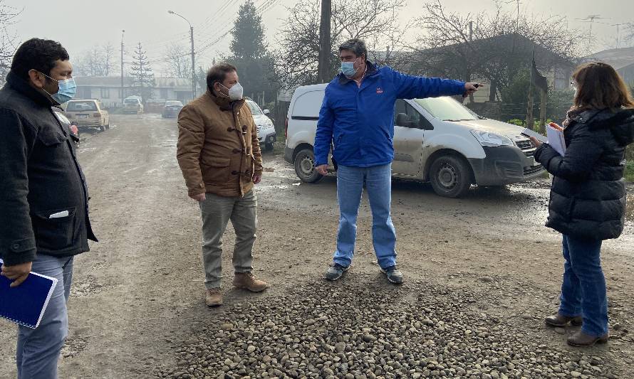 La Unión: Comienza limpieza de fosas y catastro de obras en Aldea Campesina y Caupolicán Alto