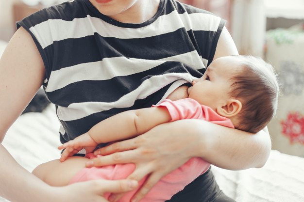 Carrera de Nutrición y Dietética UC promueve la lactancia materna libre de juicios sociales