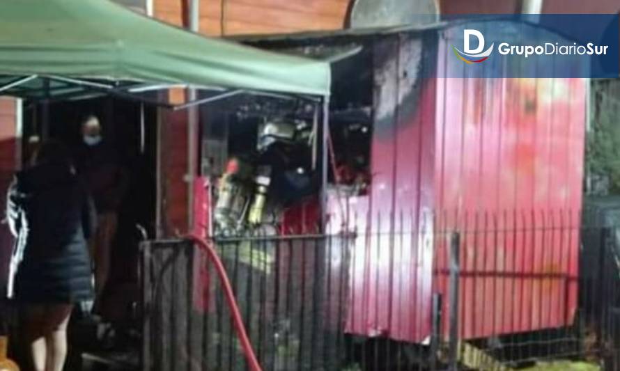 Incendio afectó a un carro de comida en La Unión
