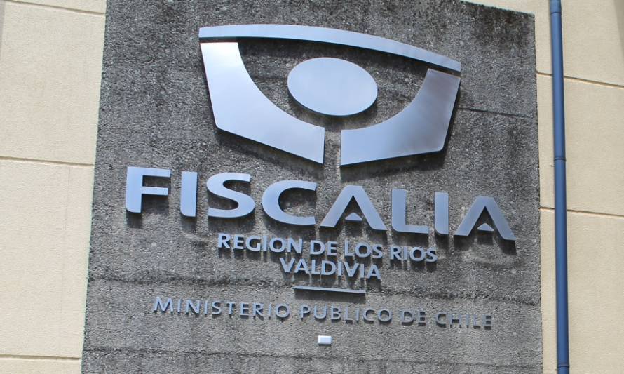 Formalizan a un 3er imputado por malversar $150 millones en el hospital de Los Lagos