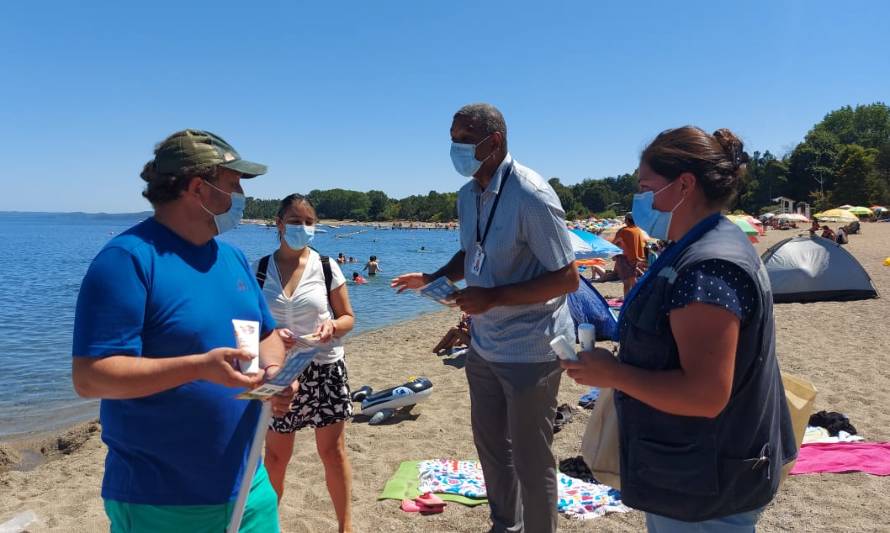 Seremi de Salud entregó información preventiva en playa de Futrono