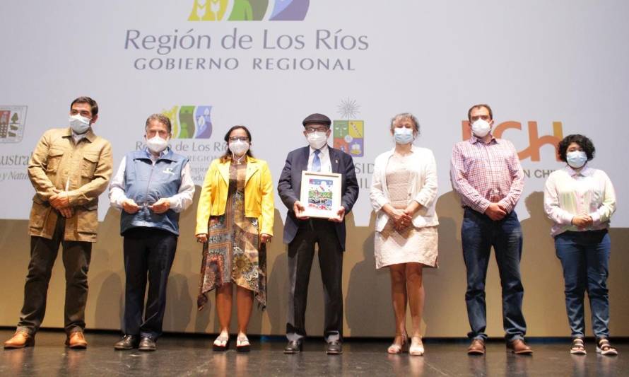 Gobierno Regional reconoció a investigadores por su aporte a la comunidad