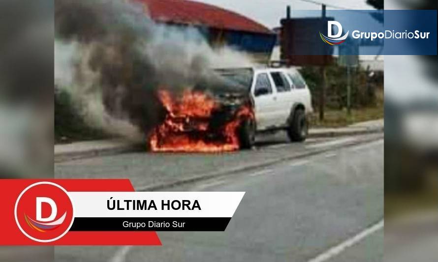 Vehículo se incendia en La Unión