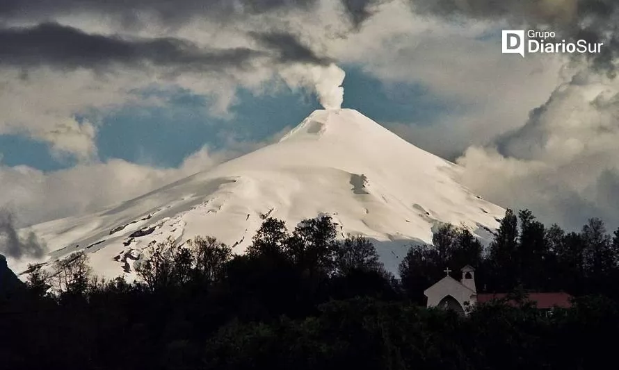 Onemi decreta Alerta Temprana Preventiva en Panguipulli por actividad del volcán Villarrica