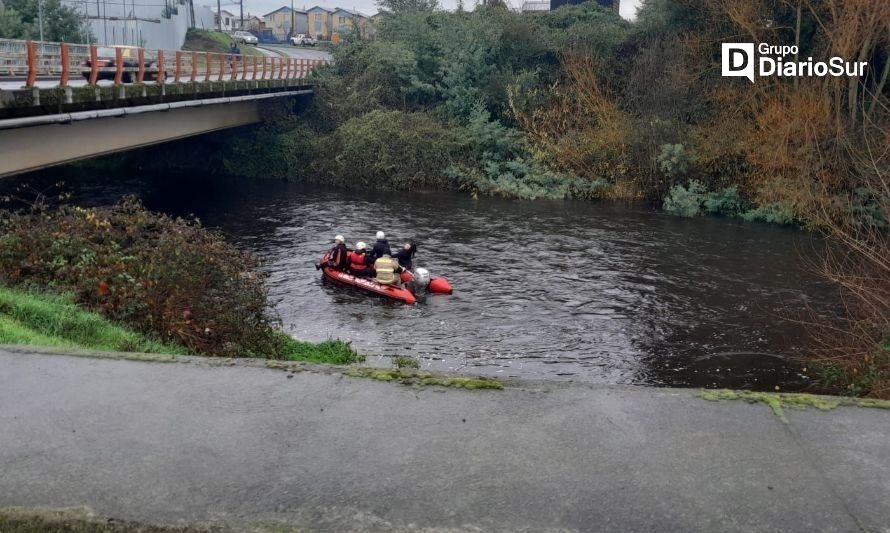 Buscan a hombre que cayó a las aguas del río Llollelhue en La Unión