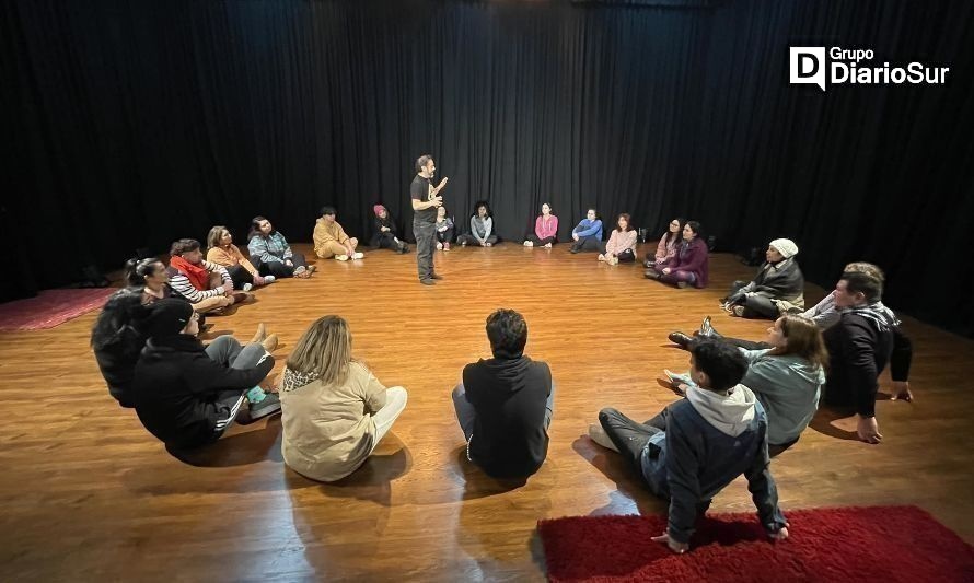 Escuela de Artes Escénicas de Paillaco reunió a interesados de todas las edades