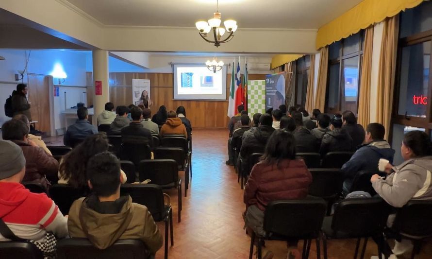 CFT de Los Ríos realizó charla técnica sobre Eficiencia Energética junto a STO Chile
