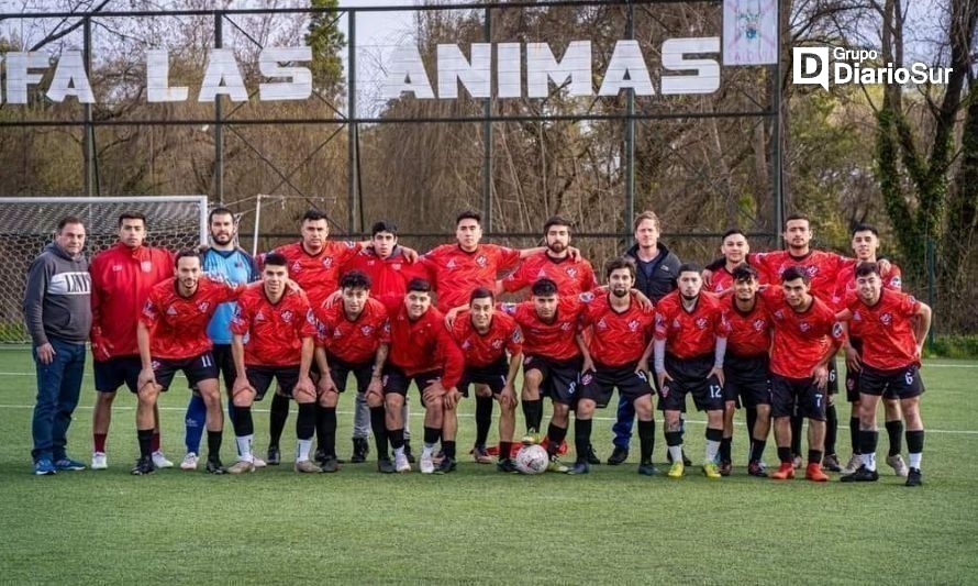 La selección de Las Ánimas jugará de visita en Panguipulli contra la oncena local adulta. Crédito: redes sociales.