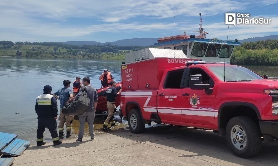 Este miércoles retoman búsqueda de hombre desaparecido en el lago Ranco