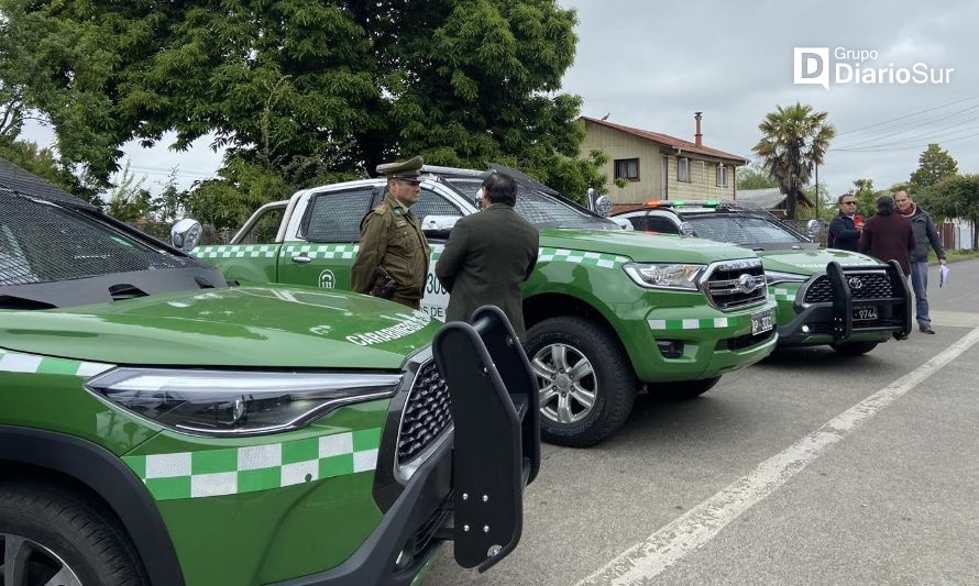 Carabineros de La Unión recibieron sus nuevos vehículos policiales