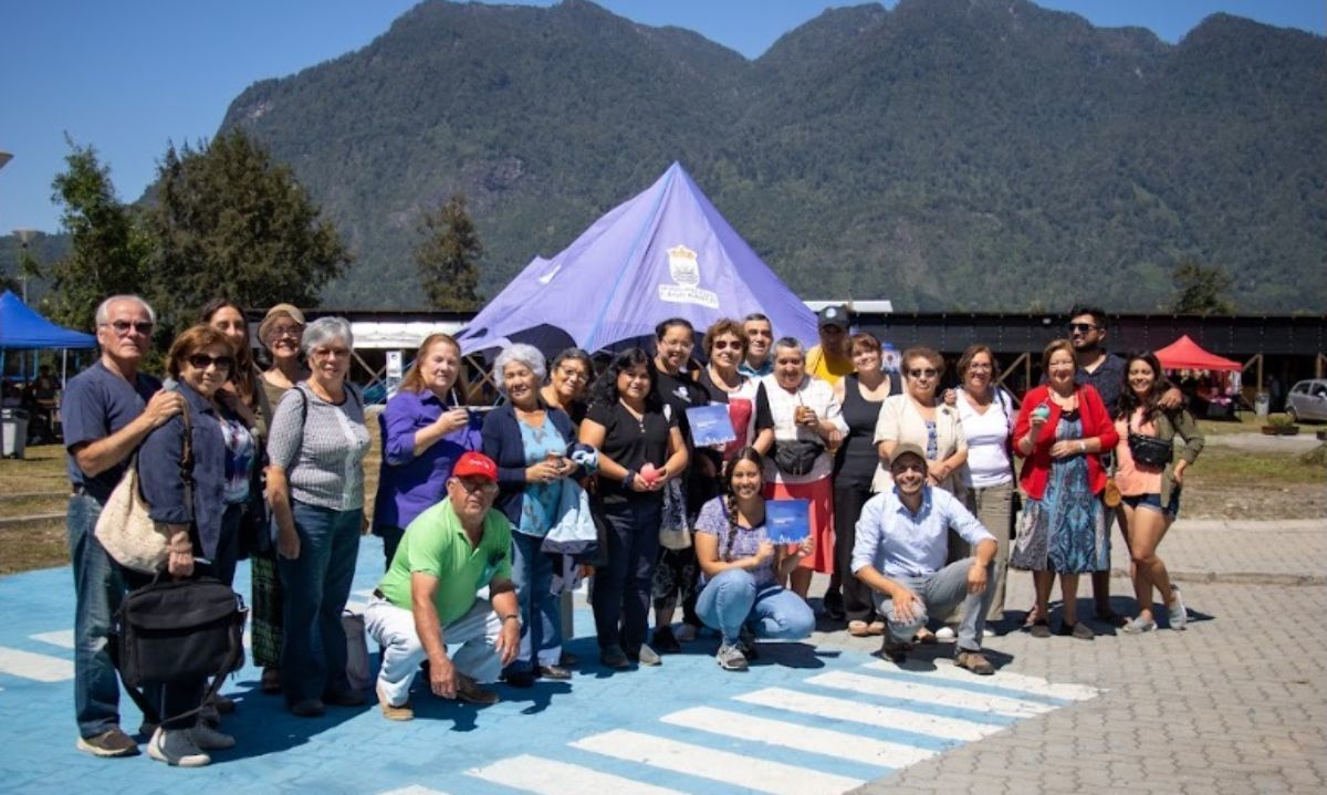 Adultos mayores de Lago Ranco recordaron la historia de los Vapores con un "matetun"