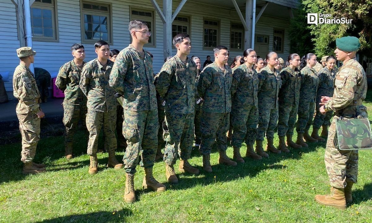 117 jóvenes que realizarán su servicio militar fueron acuartelados en Valdivia