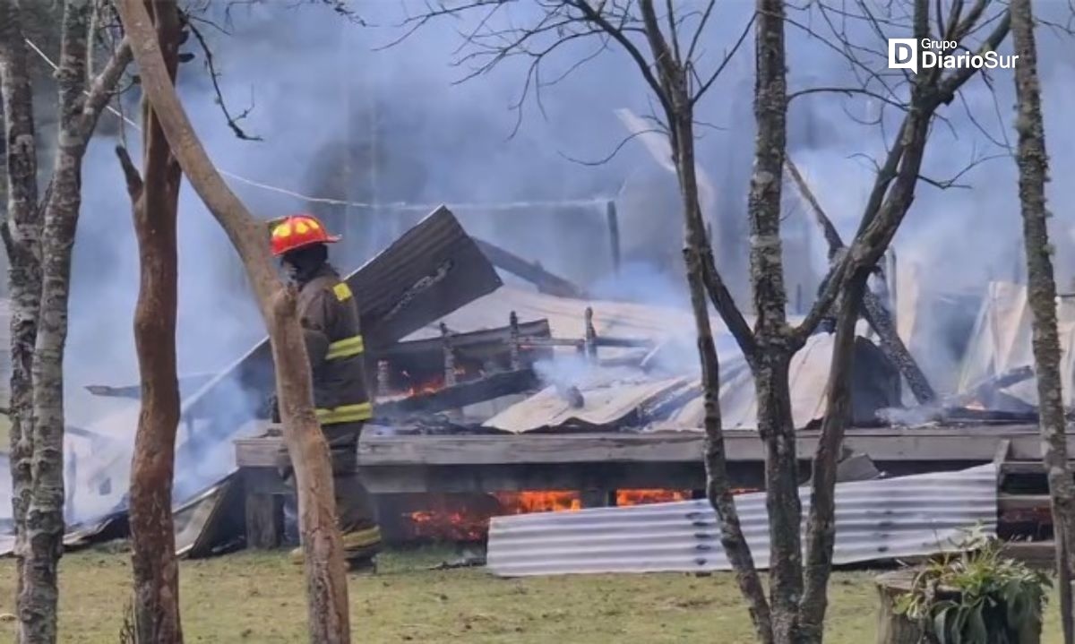 Incendio consume vivienda en Puñirre