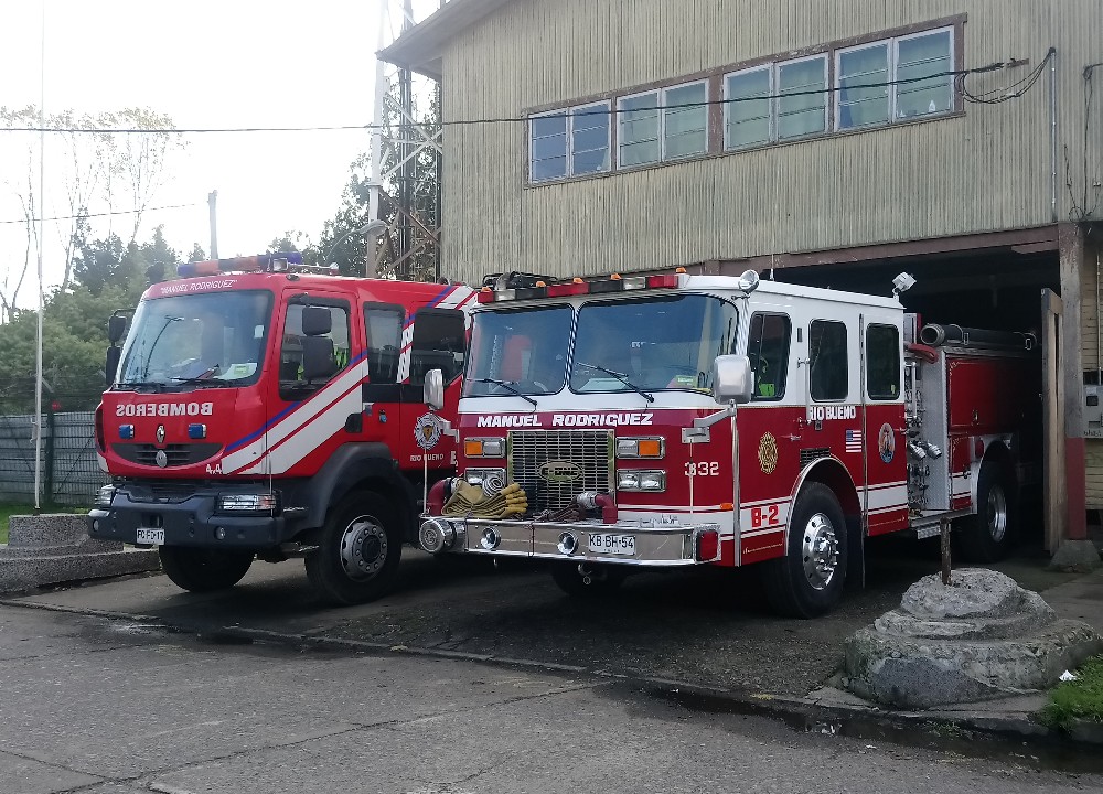 Alarma de bomberos por accidente vehicular 